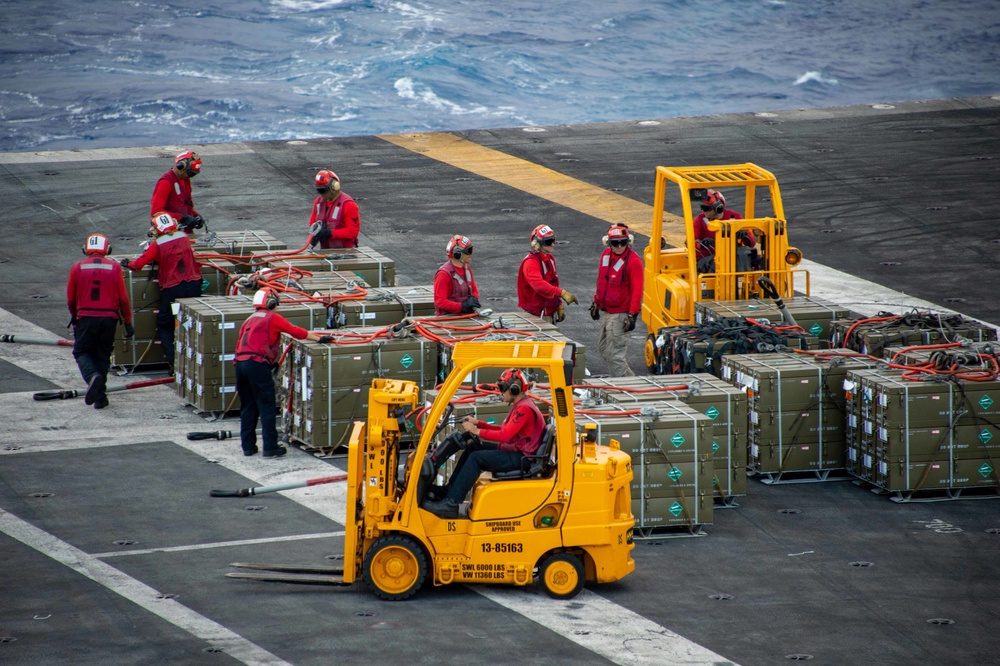 USS Carl Vinson (CVN 70) Conducts Replenishment-at-Sea
