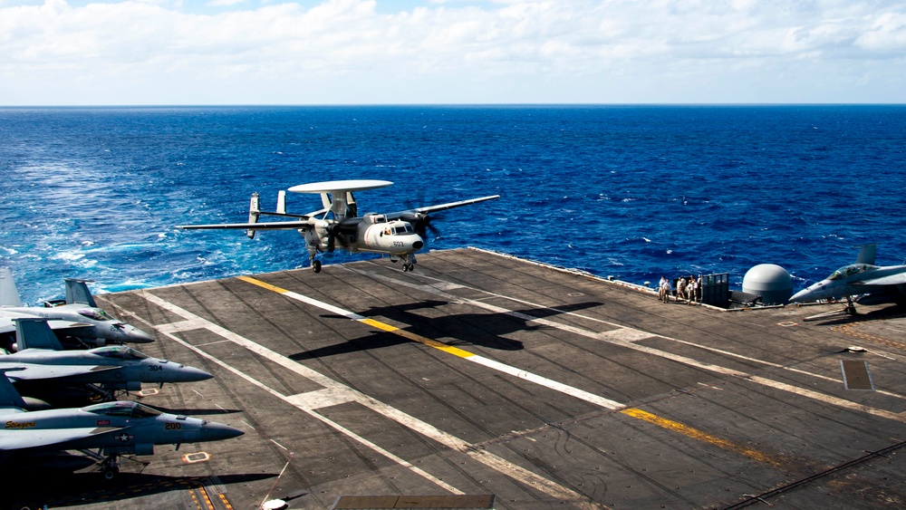 USS Carl Vinson (CVN 70) Conducts Flight Operations in Philippine Sea