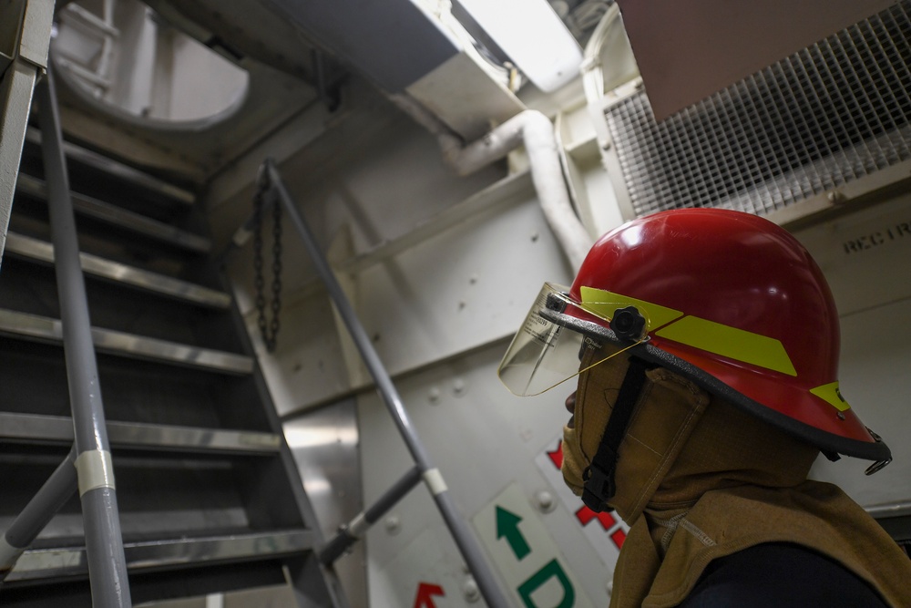 USS Chafee (DDG 90) Conducts Damage Control Drill In Philippine Sea