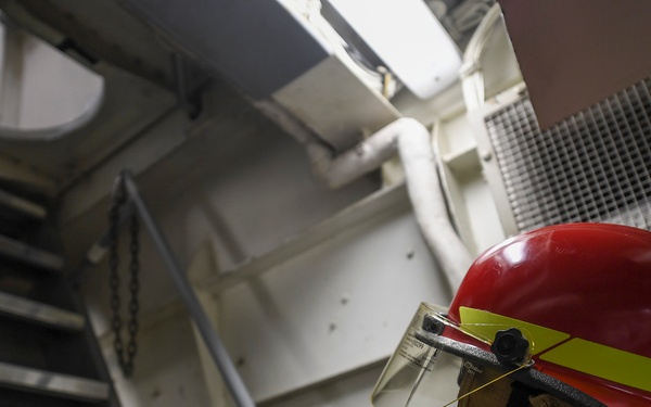 USS Chafee (DDG 90) Conducts Damage Control Drill In Philippine Sea