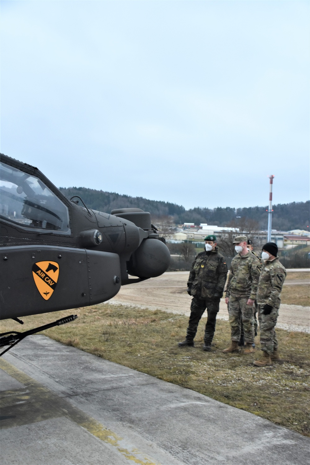 Brig. Gen. Heico Hübner visits U.S. Army aviation partners at Allied Spirit 22