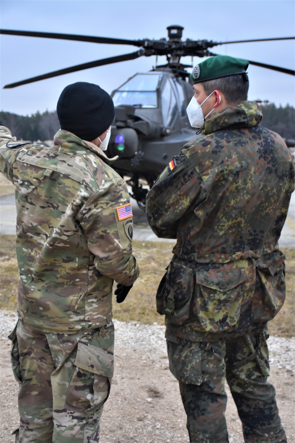 Brig. Gen. Heico Hübner visits U.S. Army aviation partners at Allied Spirit 22