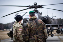 Brig. Gen. Heico Hübner visits U.S. Army aviation partners at Allied Spirit 22