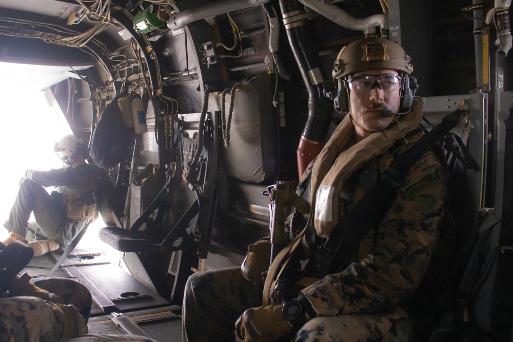 31st MEU: TRAP Flies Aboard America