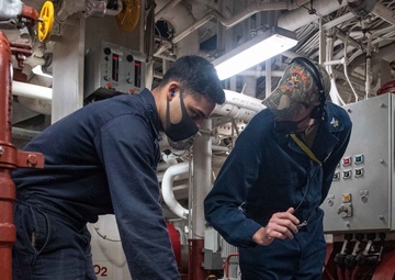 USS America (LHA 6) Conducts Damage Control Training