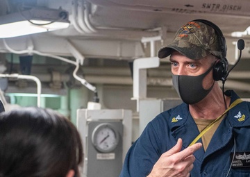 USS America (LHA 6) Conducts Damage Control Training