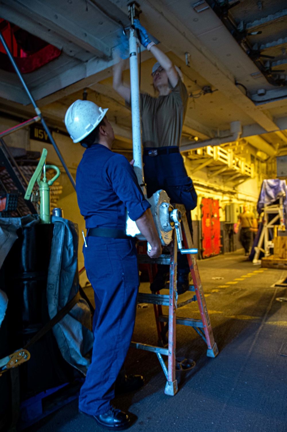 USS Carl Vinson (CVN 70) Sailors Conduct Maintenance in the Philippine Sea