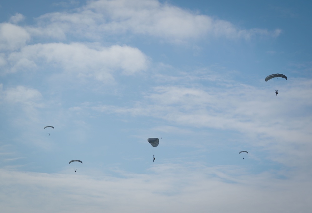 3rd LSB Battalion Field Exercise I: Marines conduct Aerial Delivery and Forward Refueling Point Operations