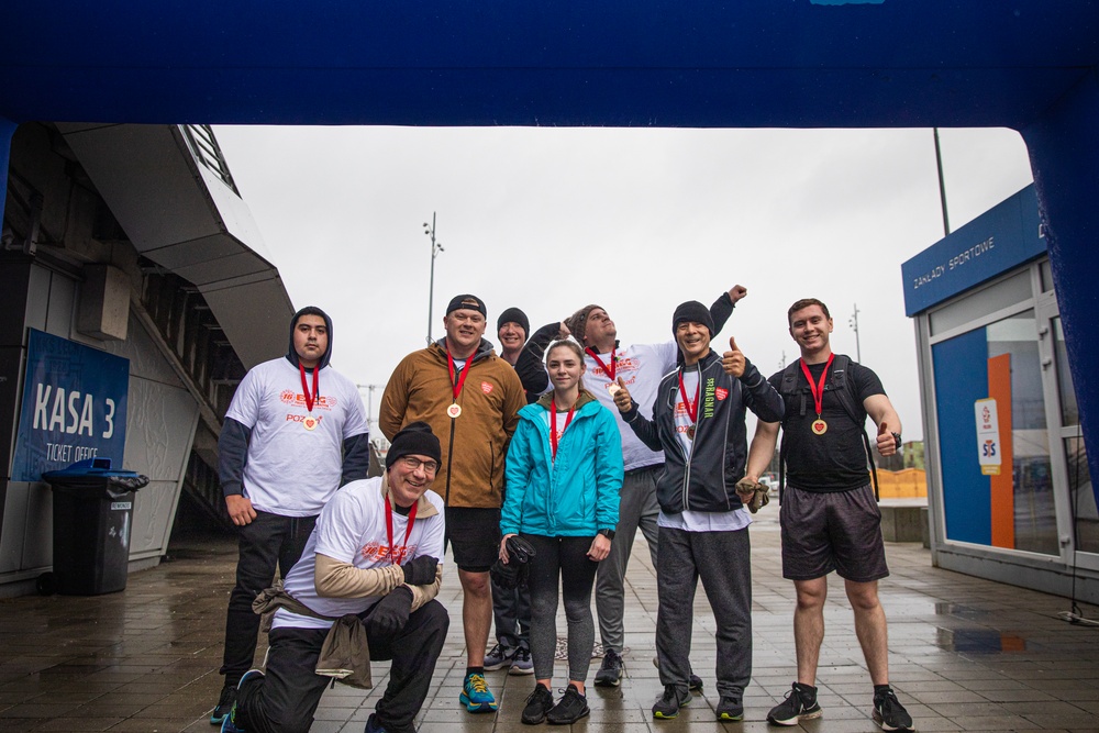 Soldiers run 5k for good cause