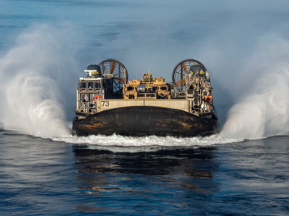 USS Essex Underway Operations USS Essex Underway Operations