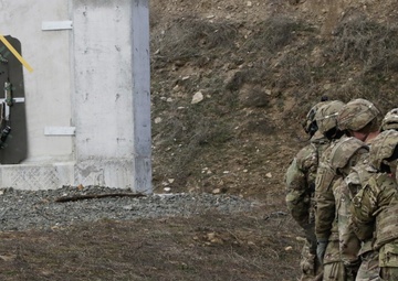 Breach and Clear! 1st Brigade Engineer Battalion Combat Engineers train urban breaching at NSTA