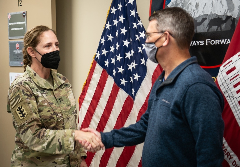 Transatlantic Division commanding general recognizes District professionals