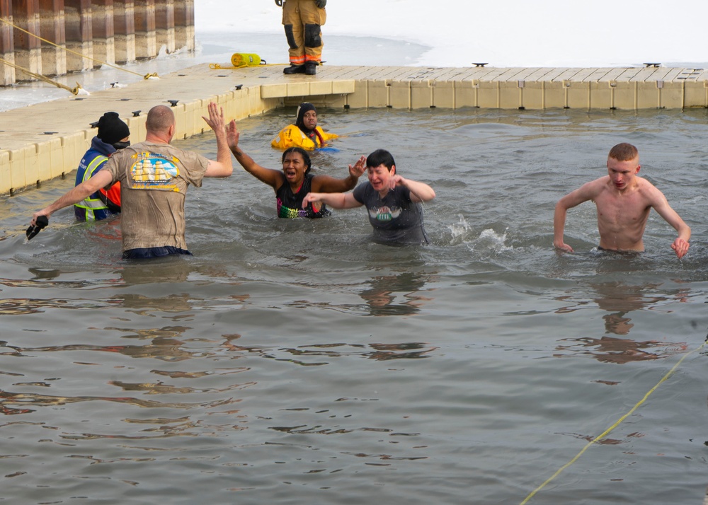 Great Lakes Hosts Annual Polar Bear Plunge