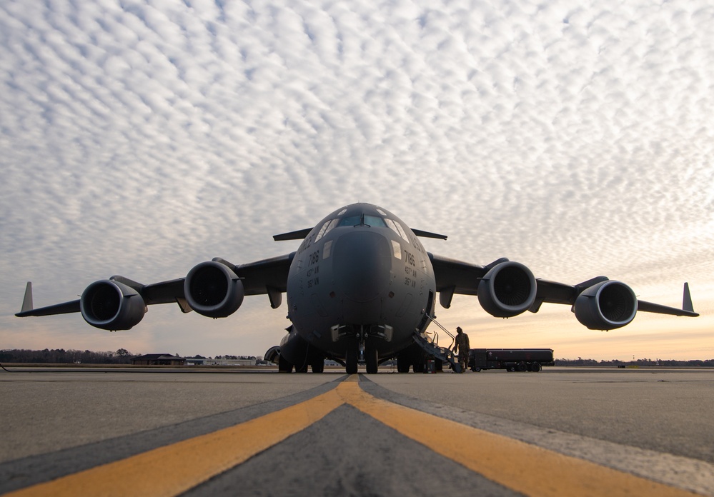 Forward, flexible, ready; 22 MEU prepares at NAAF