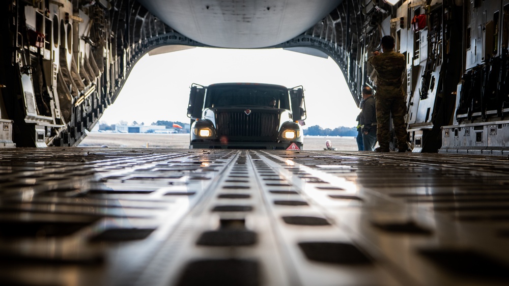 Forward, flexible, ready; 22 MEU prepares at NAAF