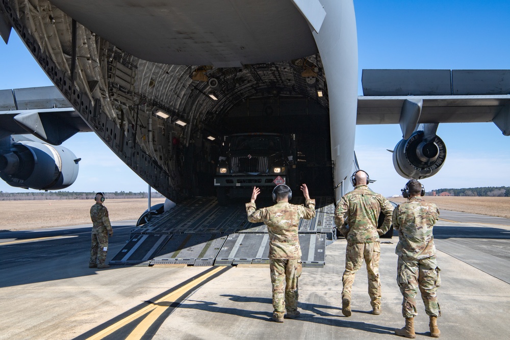 Forward, flexible, ready; 22 MEU prepares at NAAF