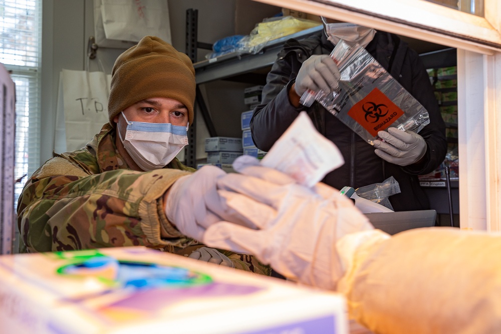 103rd Airlift Wing, Connecticut Air National Guard aids health care workers at COVID-19 test site.