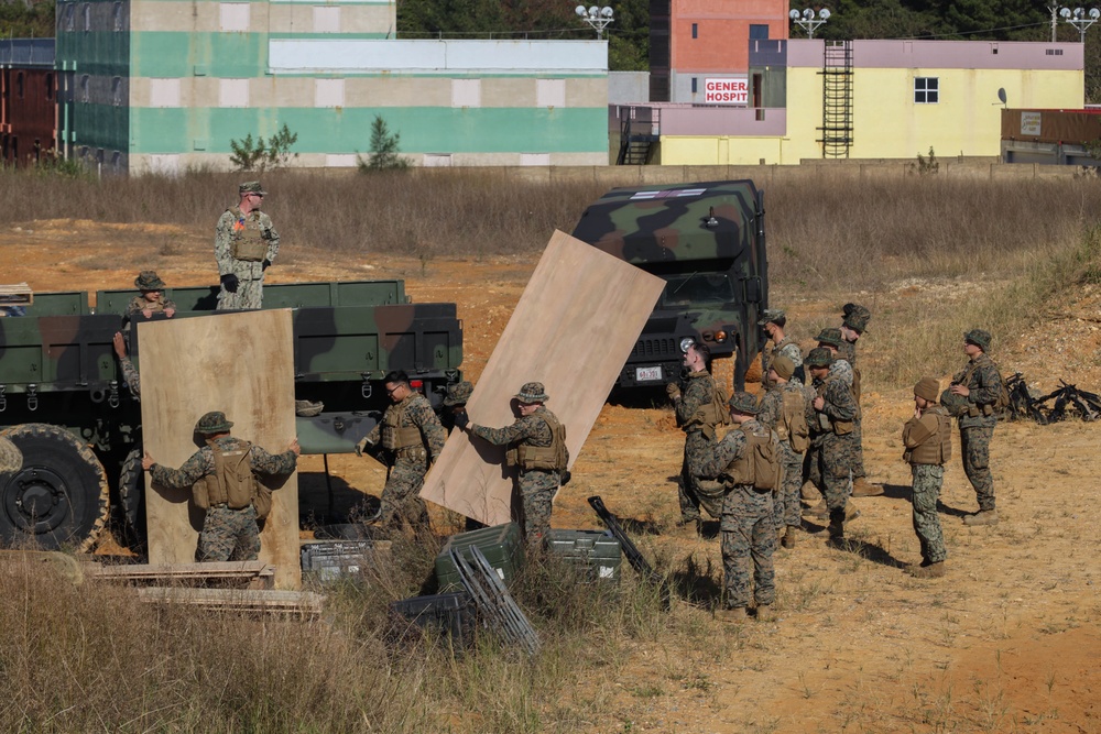 3rd LSB Battalion Field Exercise I: Marines and Sailors conduct engineer support operations