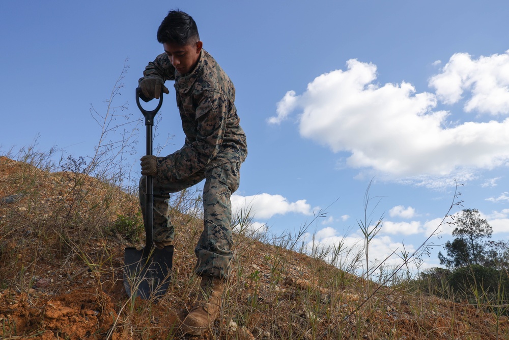 3rd LSB Battalion Field Exercise I: Marines and Sailors conduct engineer support operations