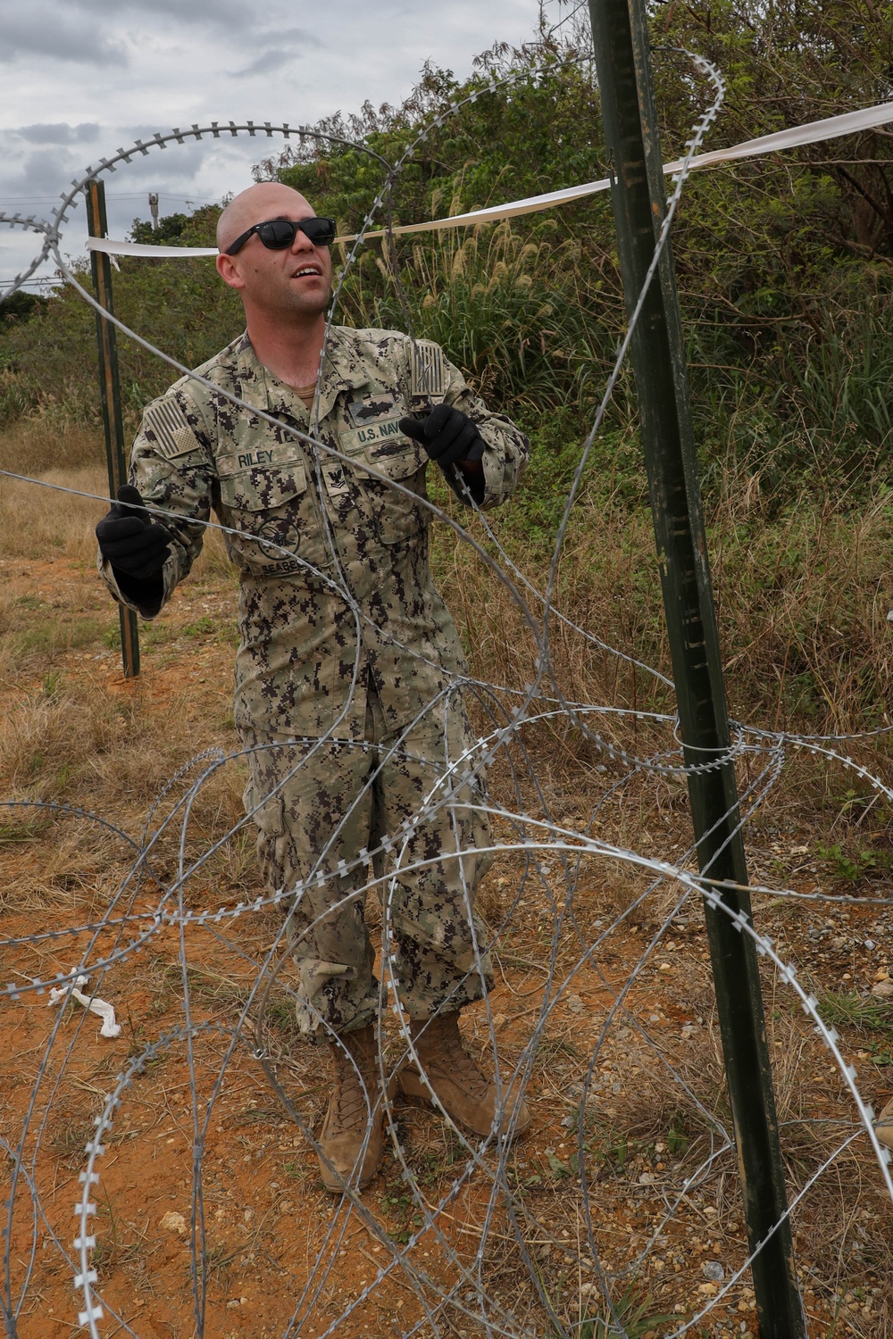 3rd LSB Battalion Field Exercise I: Marines and Sailors conduct engineer support operations