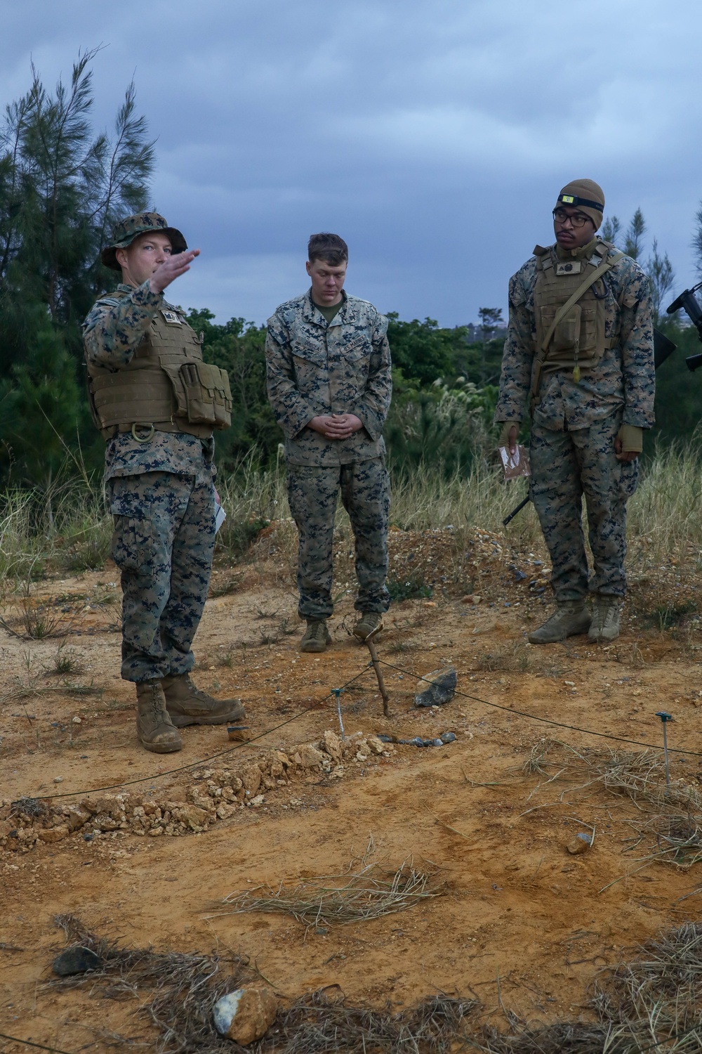 3rd LSB Battalion Field Exercise I: Marines and Sailors conduct engineer support operations