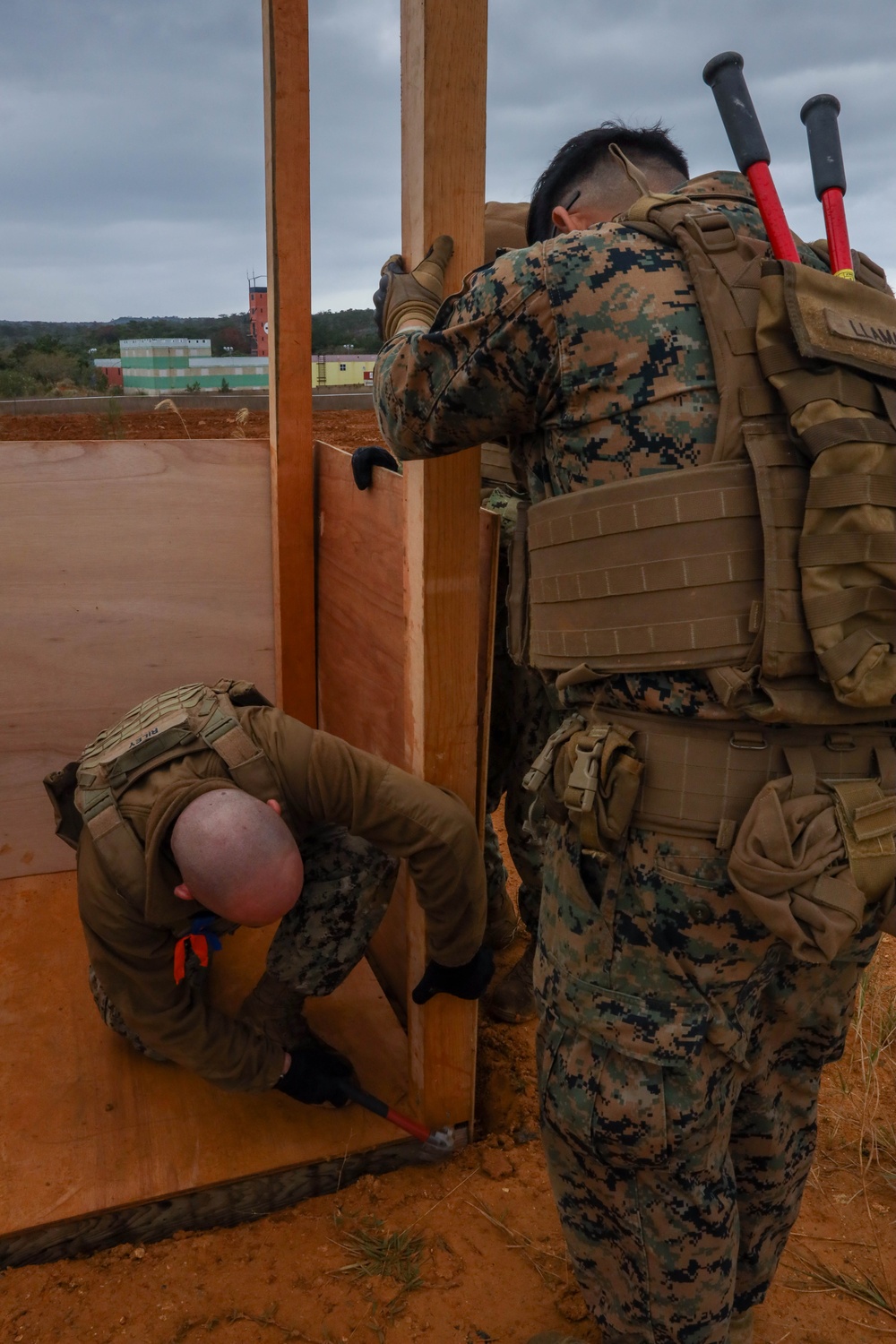 3rd LSB Battalion Field Exercise I: Marines and Sailors conduct engineer support operations