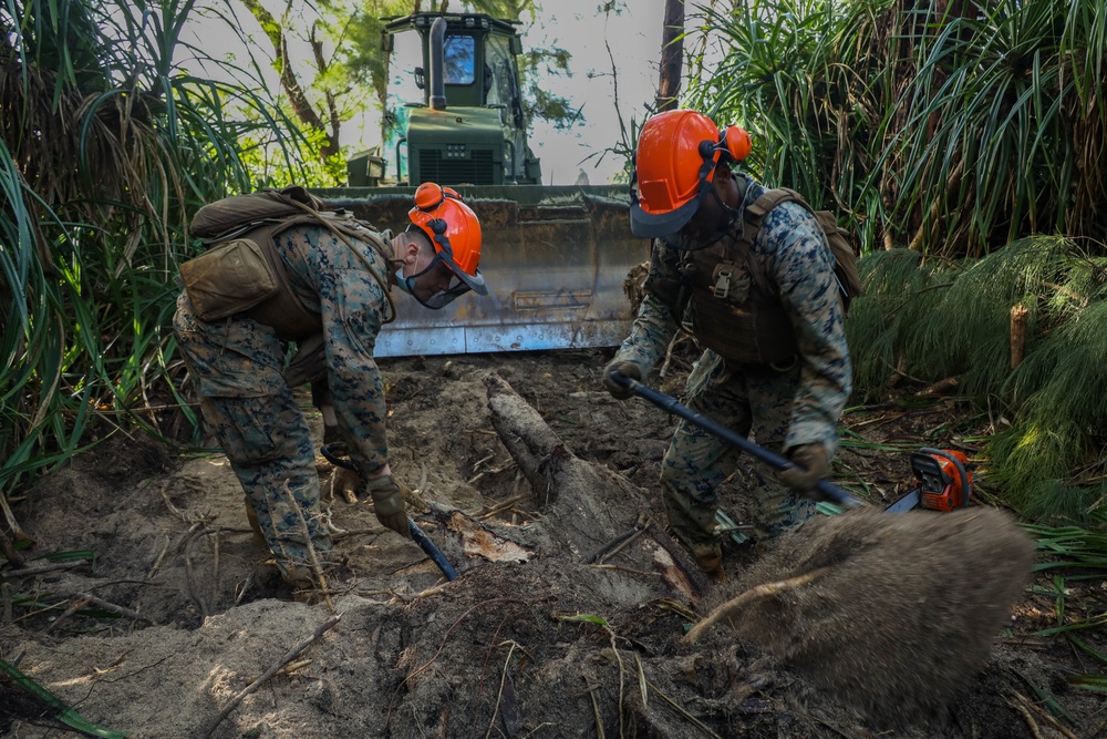 3rd LSB Battalion Field Exercise I: Marines and Sailors blaze trail through treeline