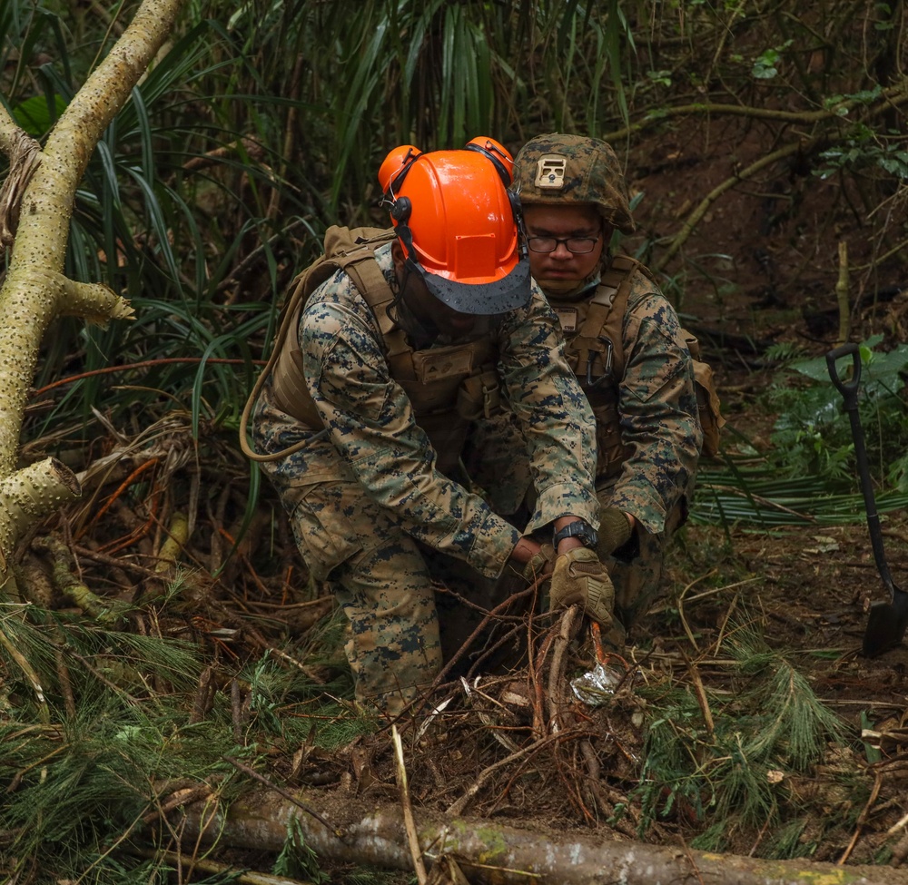 3rd LSB Battalion Field Exercise I: Marines and Sailors blaze trail through treeline