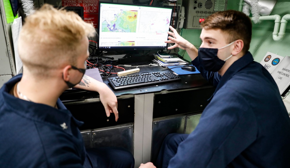 USS Fitzgerald conducts Anti-Submarine Warfare Exercise with Japan