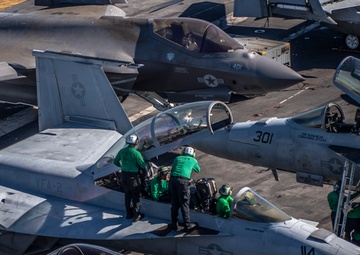 USS Carl Vinson (CVN 70) Sailors Conduct Maintenance in the Philippine Sea