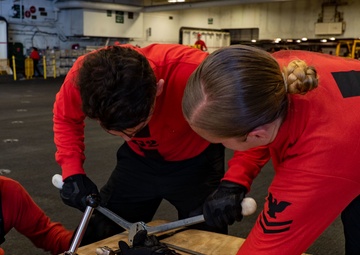 USS Carl Vinson (CVN 70) Conducts Ammo Offload