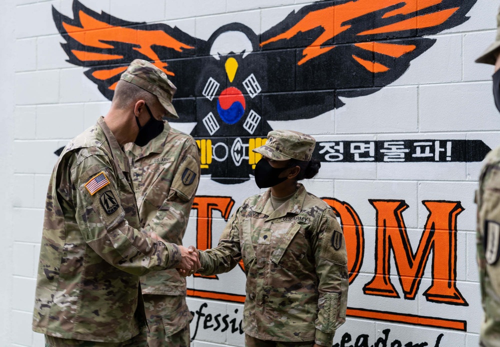 Brig. Gen. Jan Norris and Command Sgt. Maj. Randy Gillespie Visit 1TSB