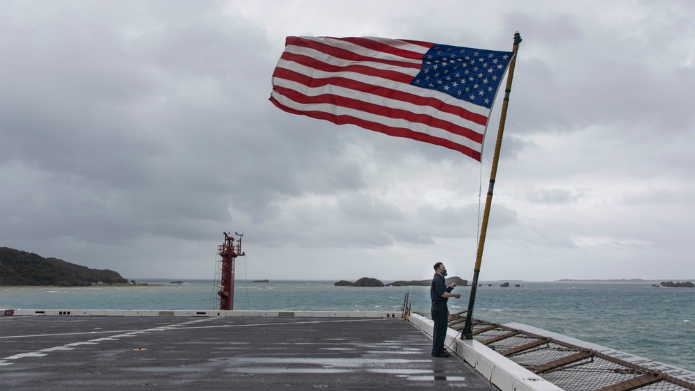 USS Greenbay departs White Beach