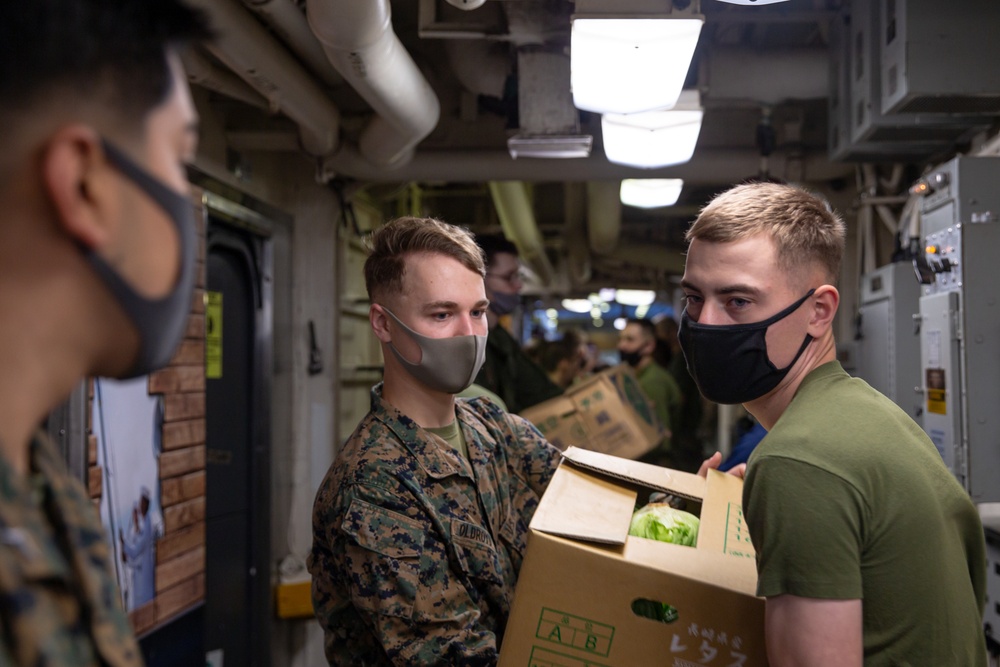 31st MEU: Resupply At Sea