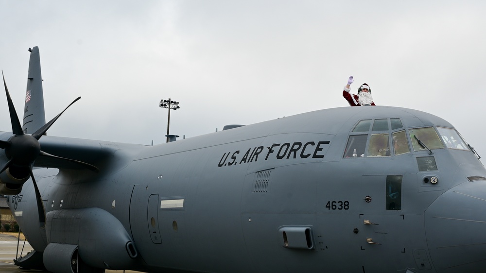 C-130 Delivers Santa to Team Pope