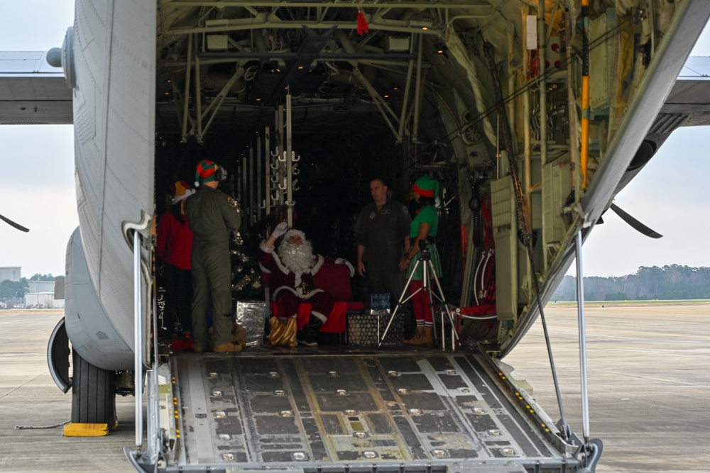 C-130 Delivers Santa to Team Pope