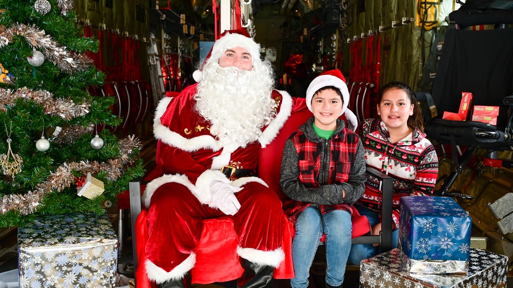 C-130 Delivers Santa to Team Pope