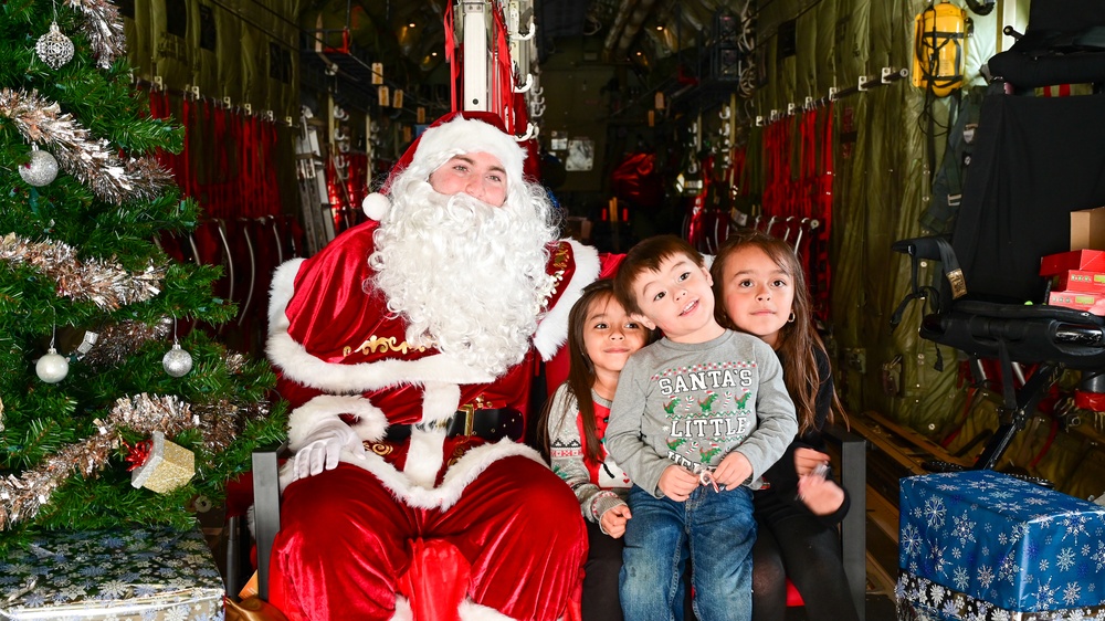 C-130 Delivers Santa to Team Pope