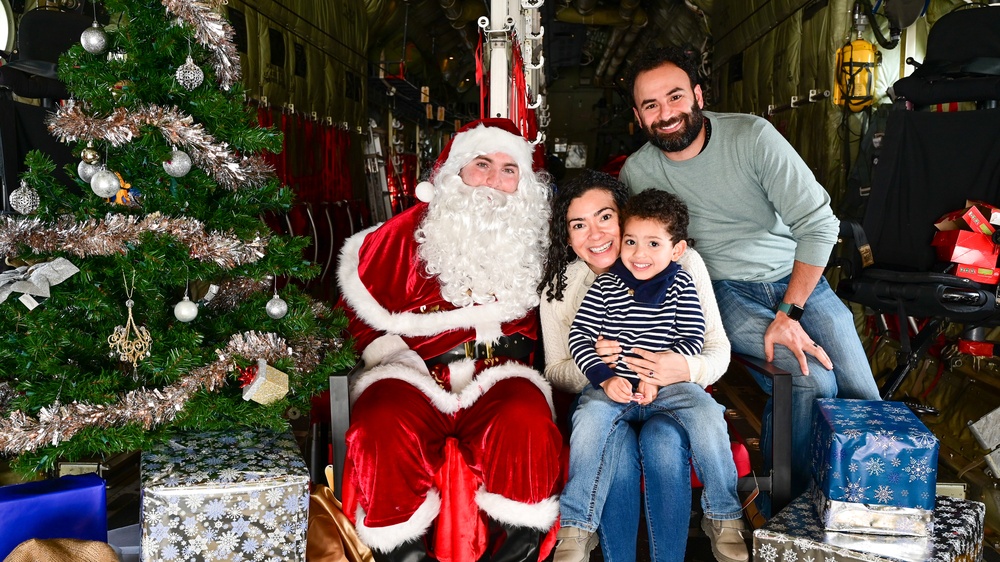 C-130 Delivers Santa to Team Pope