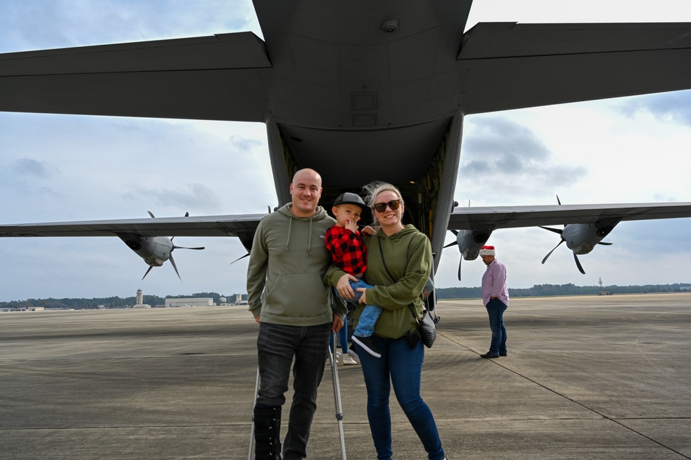 C-130 Delivers Santa to Team Pope