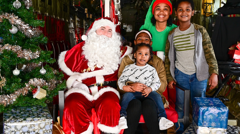 C-130 Delivers Santa to Team Pope