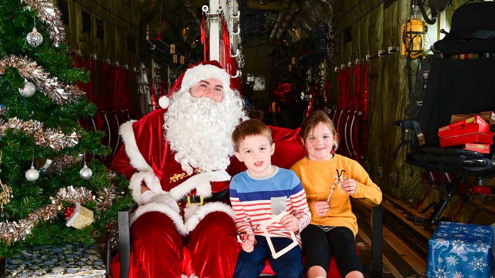 C-130 Delivers Santa to Team Pope