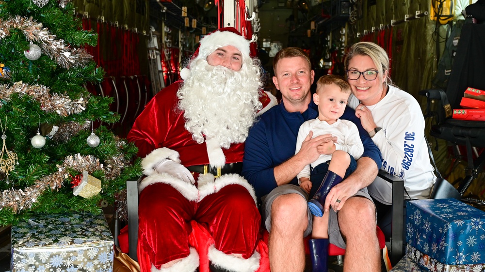 C-130 Delivers Santa to Team Pope