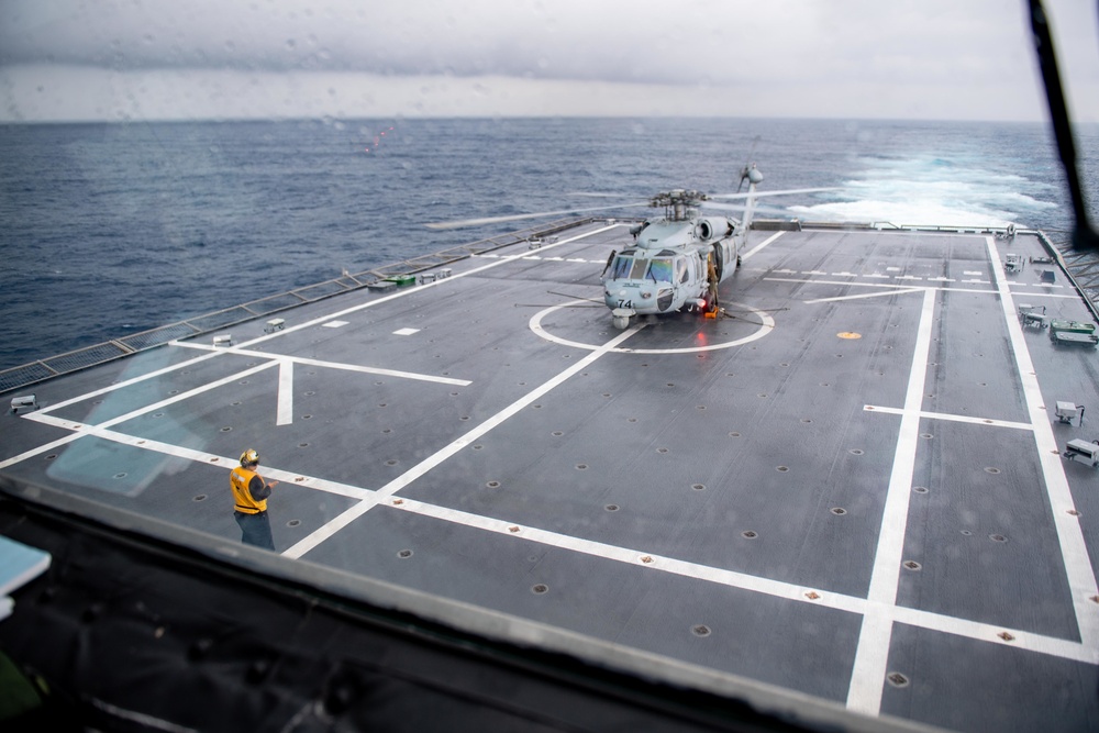 USS Charleston Conducts Routine Flight Operations