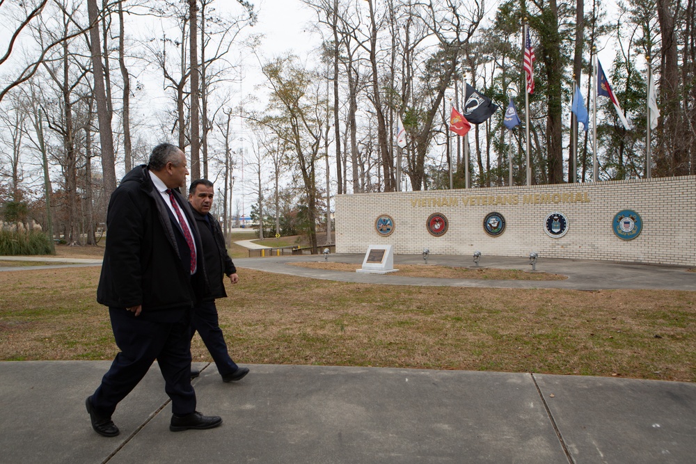 SECNAV visits MCB Camp Lejeune