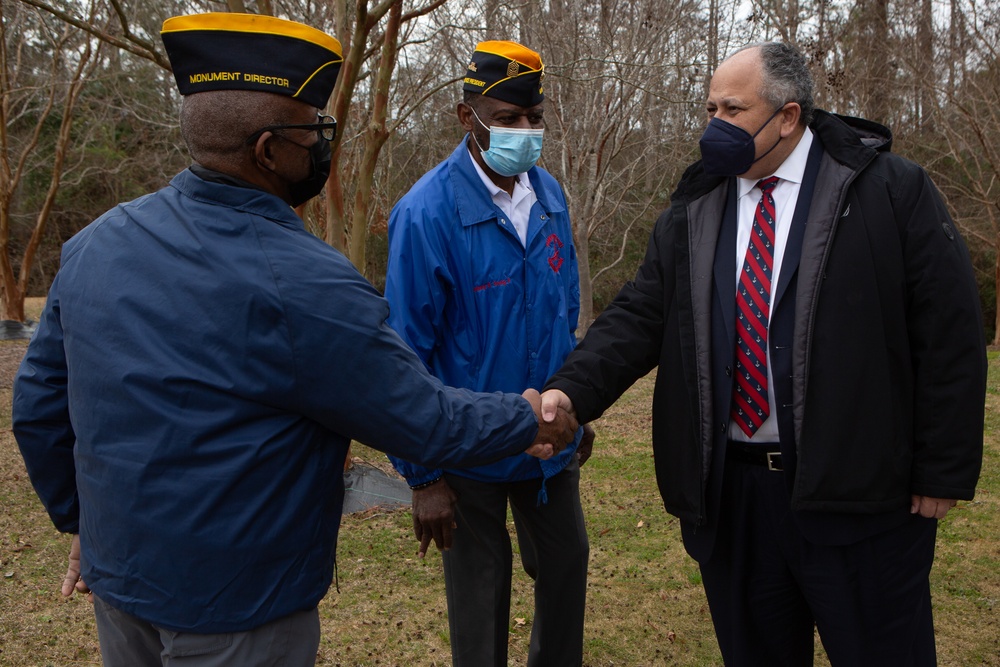 SECNAV visits MCB Camp Lejeune