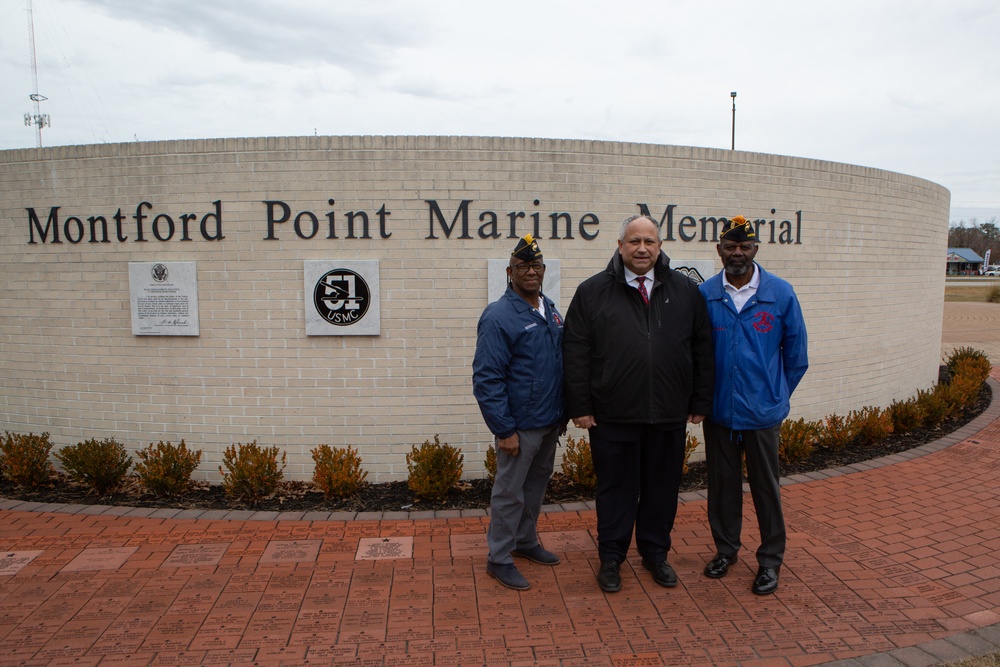 SECNAV visits MCB Camp Lejeune