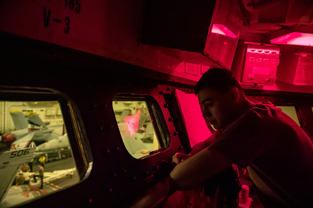 USS Carl Vinson (CVN 70) Conducts Night-Time Operations