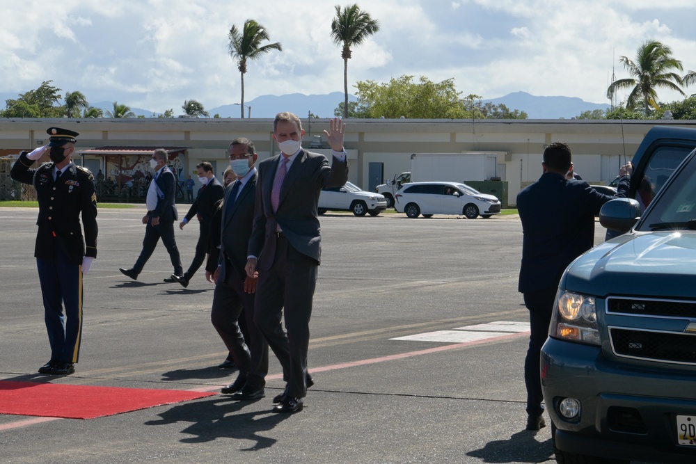 King Felipe VI visits Puerto Rico