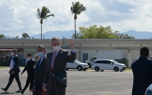 King Felipe VI visits Puerto Rico